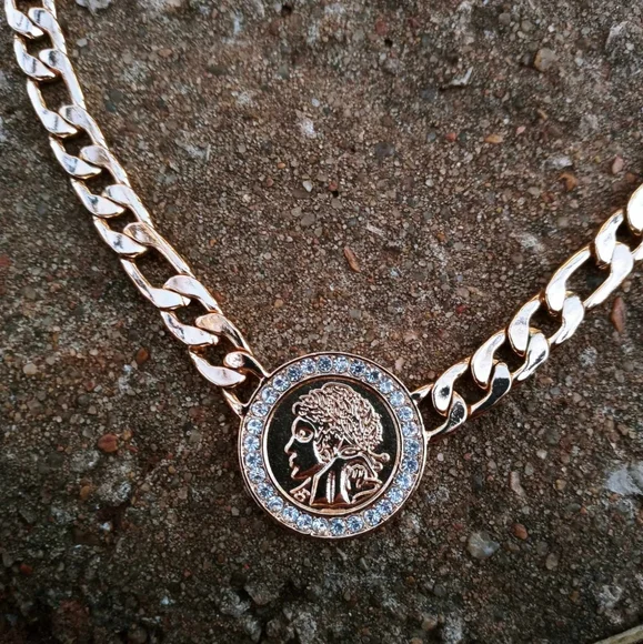 💫🌼Aldo Choker 💛Coin💎 Necklace - Picture 2 of 8